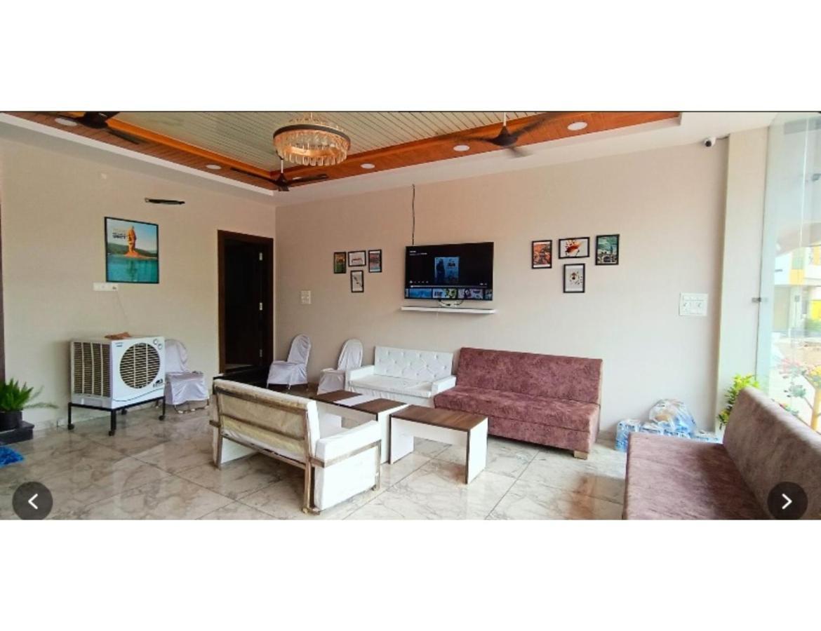 Hotel Shri Nivasa Inn, Kothi Godarpura エクステリア 写真
